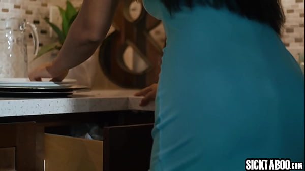 Hot black lesbian teen Ameena Green tried remote vibrator before hot sex