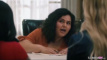 Lesbian stepmom dovefucking stepdaughter in the classroom